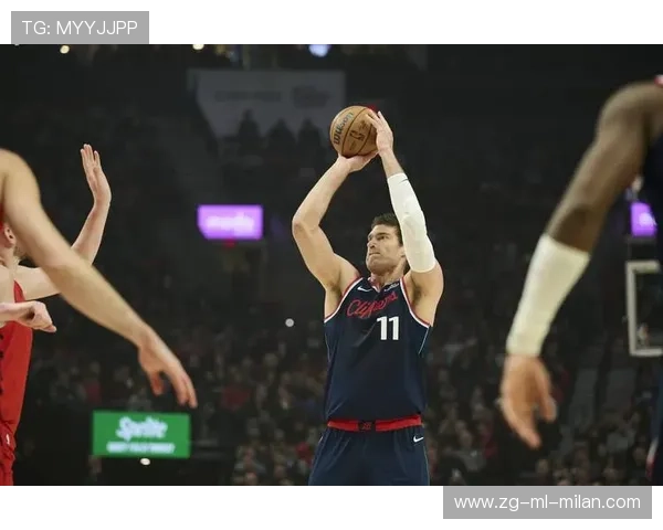 快船团队在攻守转换中显现出默契配合